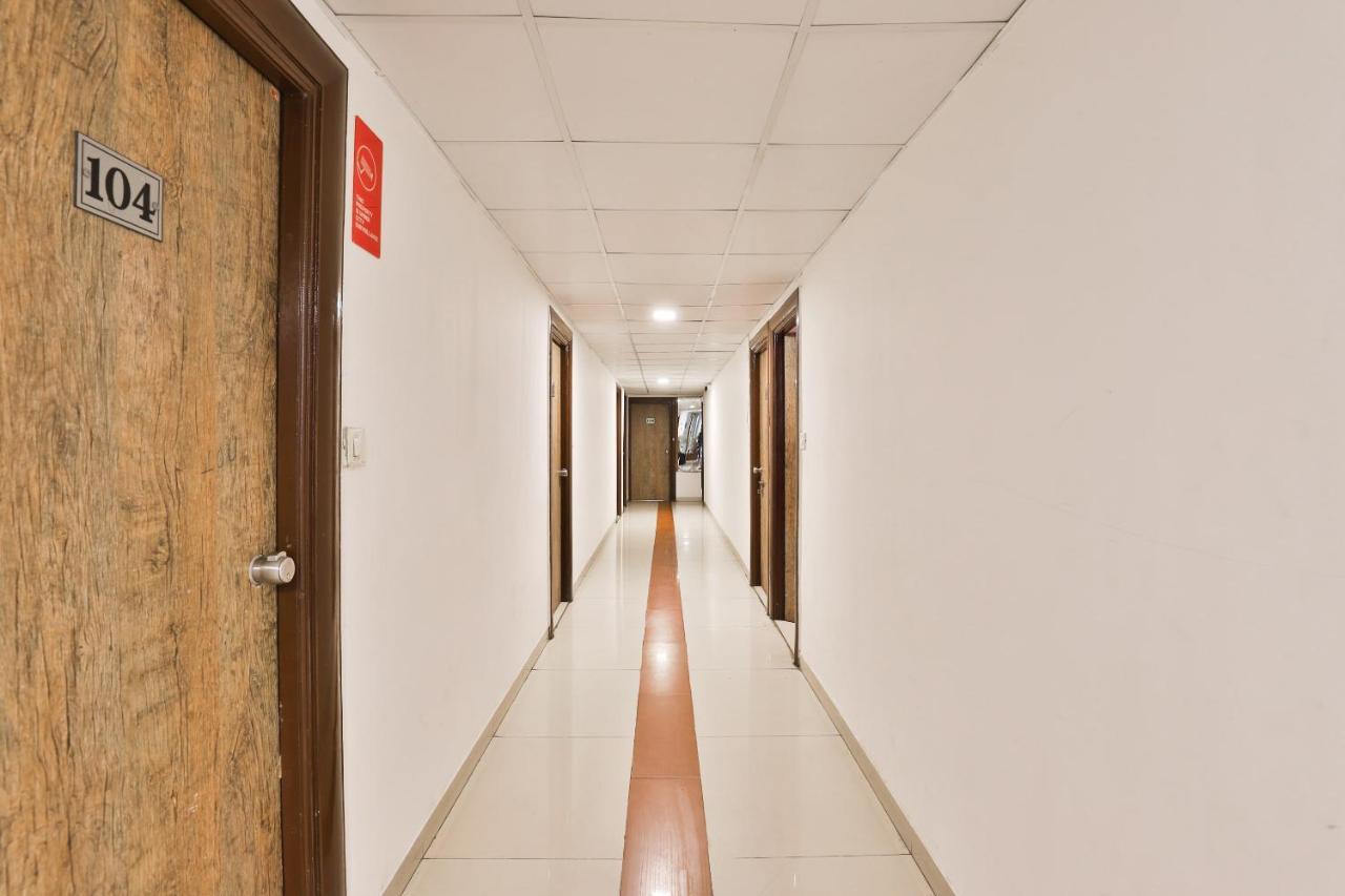 Oyo 8758 Hotel Swagatam Ahmedabad Exterior foto